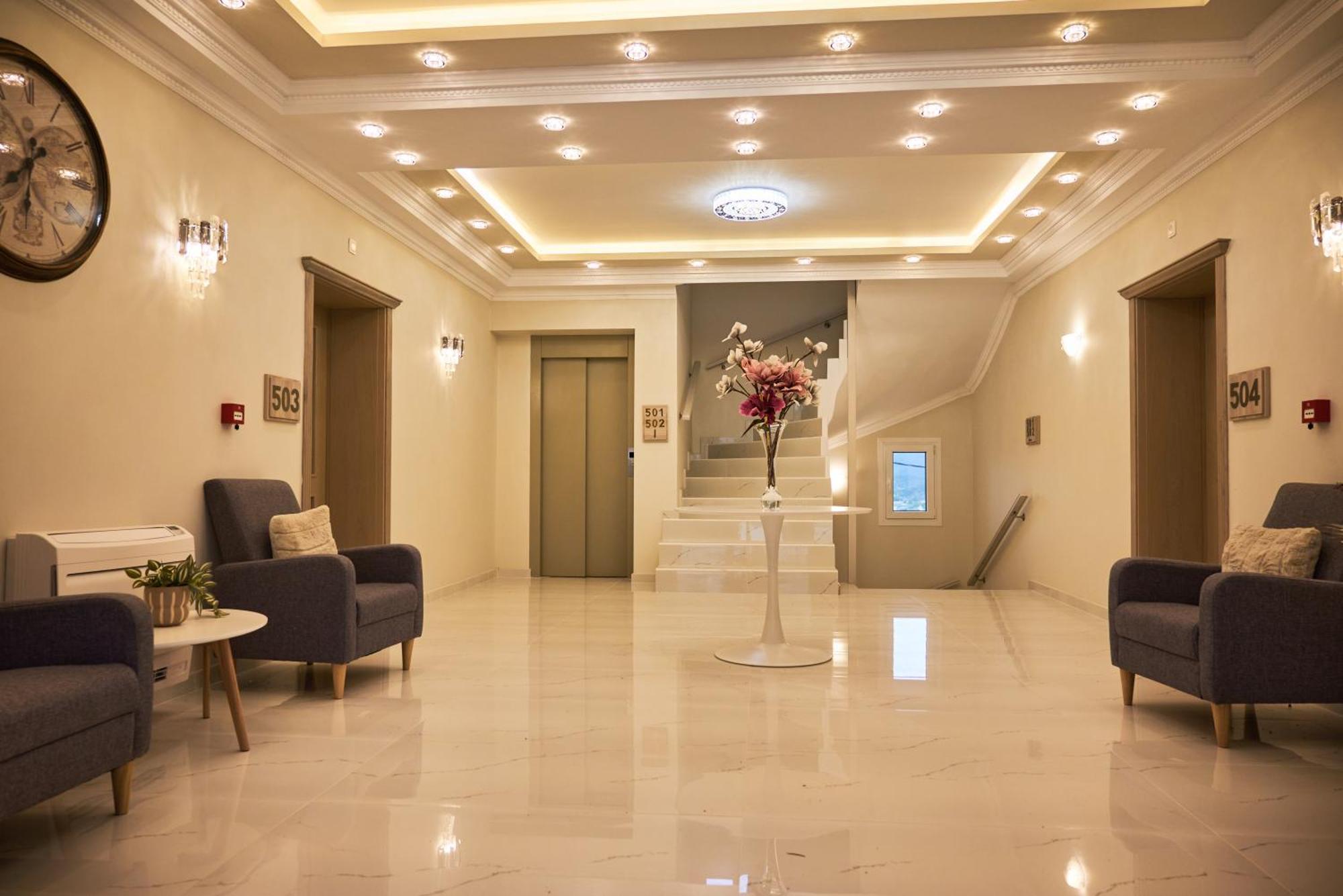 Famissi Sofita 7 Aparthotel Калампака Екстериор снимка